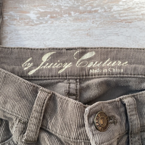 Juicy‎ Couture Green Corduroy Pants - Picture 2 of 5